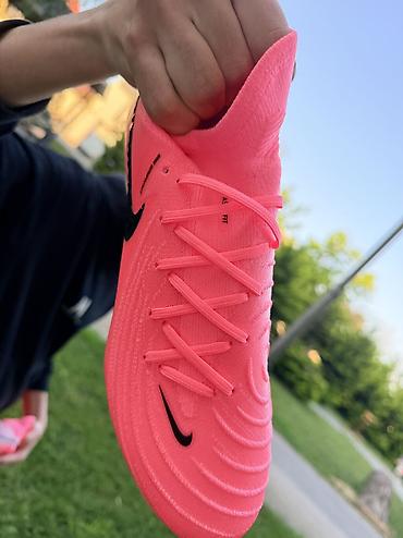 nike corablar: Nike Phantom Luna 2 Elite FG
Təzə butsi 43,44 razmer — 5