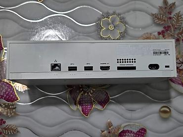 xbox seri s: Xbox Series S oyun konsolu – 512 GB SSD Xüsusiyyətlər: - Rəng: ağ — 4