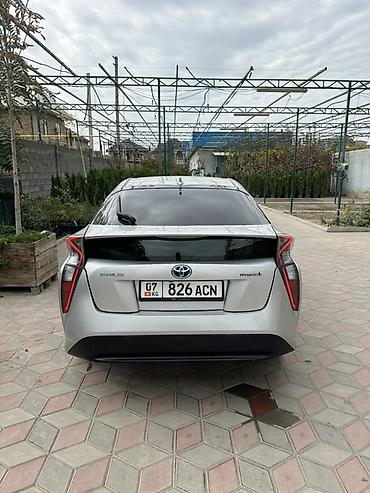 раф4 2017: Toyota Prius: 2017 г., 1.8 л, Вариатор, Гибрид, Хэтчбэк — 6