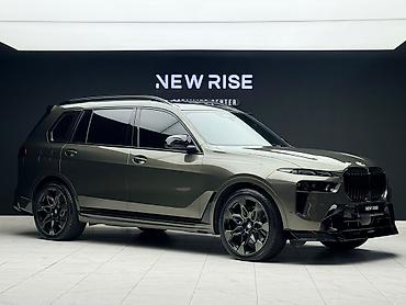 акция номер: BMW X7: 2023 г., 3 л, Автомат, Бензин, Внедорожник — 2