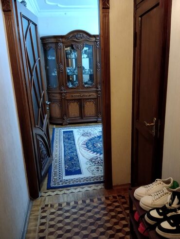 Uzunmüddətli kirayə mənzillər: Oglan otaq yoldasi axtarriq ev ecemide yerlesir evin her bir seraiti — 8