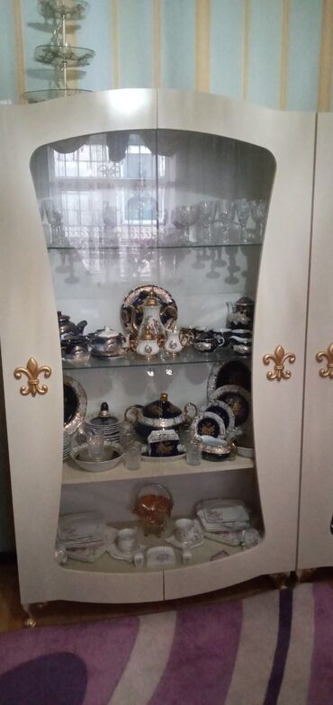 apşivka taxta: Yeni, Açılan, 2 qapılı Qorka