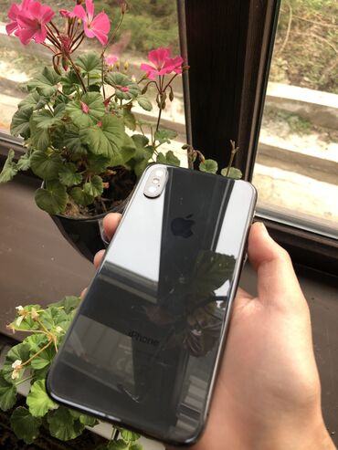 стекло оборудование: IPhone X, Б/у, 64 ГБ, Черный, Защитное стекло, Чехол, 77 %