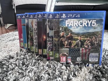 PS4 (Sony Playstation 4): Prodajem PlayStation 4 konzolu u super stanju, radi bez kočenja i — 9