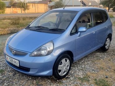 тайото эстима: Honda Fit: 2004 г., 1.3 л, Автомат, Бензин, Хетчбек