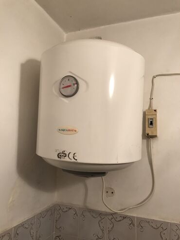 Ariston 50 litrlik ela veziyyetdedir sadece olaraq qaz problemimiz hel