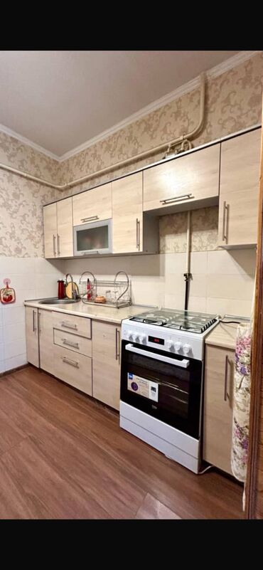 Продажа квартир: 2 комнаты, 61 м², 106 серия, 2 этаж, Косметический ремонт