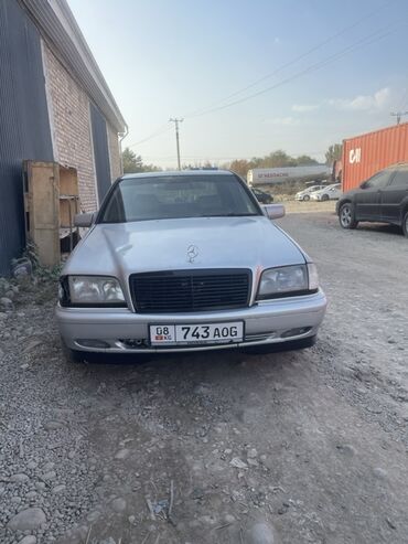 срочно продаю в связи с переездом: Mercedes-Benz C-Class: 1994 г., 2.2 л, Автомат, Бензин, Седан