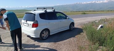 Honda: Honda Fit: 2003 г., 1.5 л, Вариатор, Бензин, Хэтчбэк