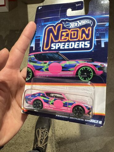 oyuncaq avtomobil: ORGINAL HOT WHEELS NEON SERIES SATILIR.
Mehsul tezedir,paketdedir