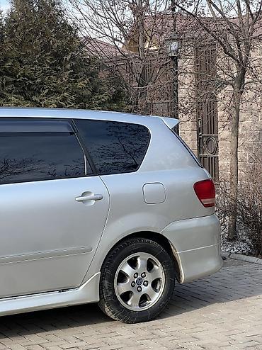 Toyota: Toyota Ipsum: 2003 г., 2.4 л, Автомат, Бензин, Минивэн — 4