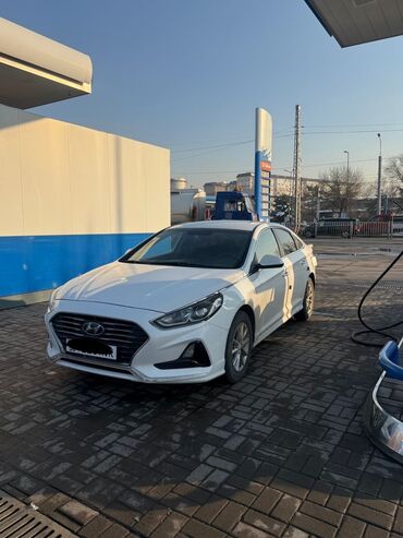 Hyundai: Hyundai Sonata: 2018 г., 2 л, Типтроник, Газ, Седан — 6