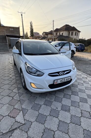 купить авто в рассрочку: Hyundai Accent: 2015 г., 1.5 л, Автомат, Бензин, Седан