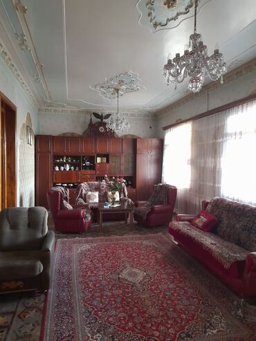 Həyət evləri və villaların satışı: 9 otaq, 264 kv. m, Kredit var, Orta təmir — 12