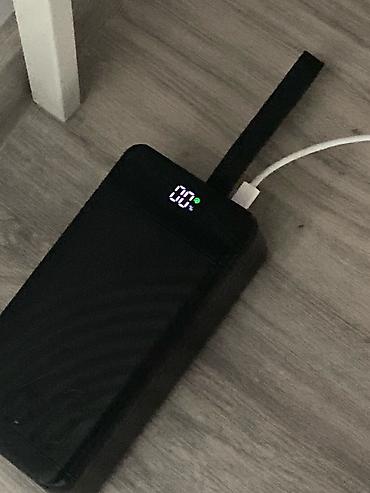Мобильные телефоны и аксессуары: Внешний аккумулятор (power bank) с цифровым индикатором заряда — 1