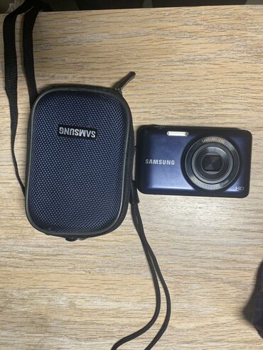 samsung fold2: Продаю дедушкин фотоаппарат,привез из Кореи