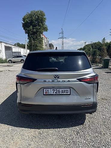 Toyota: Toyota Sienna: 2022 г., 2.5 л, Автомат, Гибрид, Минивэн — 9