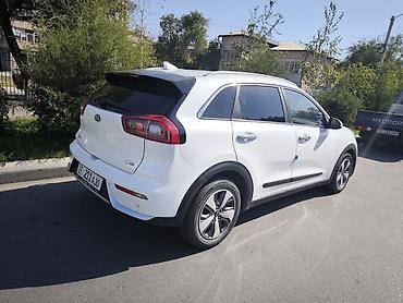 евакотор: Kia Niro: 2018 г., 1.6 л, Робот, Гибрид, Кроссовер — 2