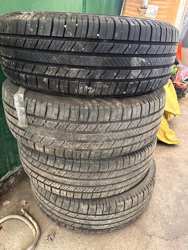 Шины: Шины 225 / 60 / R 18, Лето, Б/у, Легковые, Италия, Michelin