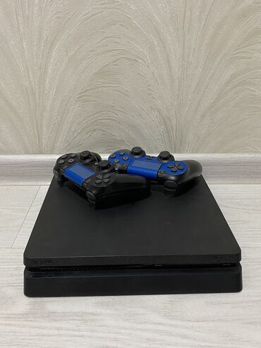 прокат игровых приставок: Продаю PlayStation 4 Slim 1 Tb Прошитая ПО : 11.00 через BlueRay