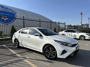 jac s7: Kia K3: 2022 г., 1.6 л, Автомат, Бензин, Седан — 1