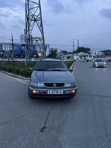 Volkswagen: Volkswagen Passat Variant: 1994 г., 2 л, Механика, Бензин, Универсал — 4