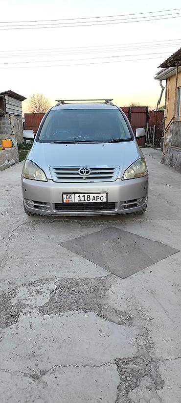 Toyota: Toyota Ipsum: 2002 г., 2.4 л, Автомат, Бензин, Минивэн — 1