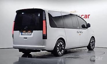 byd e6: Hyundai Staria: 2024 г., 1.6 л, Робот, Гибрид, Минивэн — 10