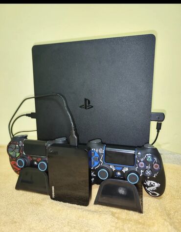 PS4 (Sony Playstation 4): PlayStation 4 slim Praşifka 5TB Yaddaş 120 oyun Daşima çantasıyla — 2