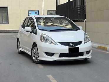 Honda Fit: 2011 г., 1.5 л, Вариатор, Бензин, Хэтчбэк