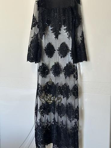 Şəxsi əşyalar: Qara tüllü krujeva paltar (uzun) - Stil: şəffaf tül üzərində sıx — 1