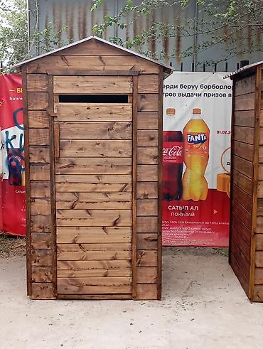 туалетный: Имитация бруса толщина доски 1.6 ширина 135см крыша профнастил — 10