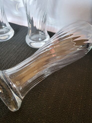 Čaše: Case vintaz,nove za pivo Hirter. Vintaz case,sve na njima odsjaj od — 10