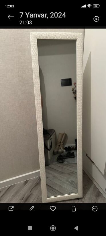 Boy Güzgüsü kənarları ağ işləməli və arxasında duracağı da var