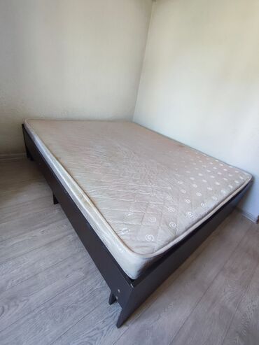 продаю двухспальная кровать: Двуспальная Кровать, Б/у