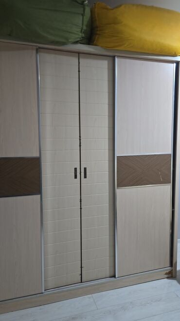 Salon masaları: İkinəfərlik çarpayı, Dolab, Termo, 2 tumba, İşlənmiş