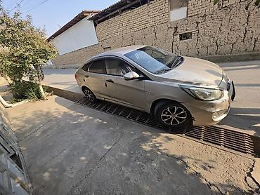 соната аванте: Hyundai Solaris: 2011 г., 1.4 л, Механика, Бензин, Седан — 2