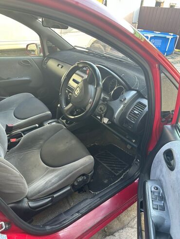 машина тойота королла: Honda Fit: 2001 г., 1.3 л, Автоматтык, Бензин, Хетчбек