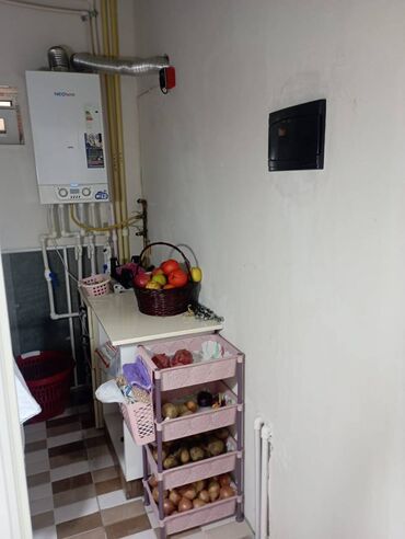 Həyət evləri və villaların satışı: Bakıxanov qəs. 5 otaqlı, 211 kv. m, Orta təmir — 21