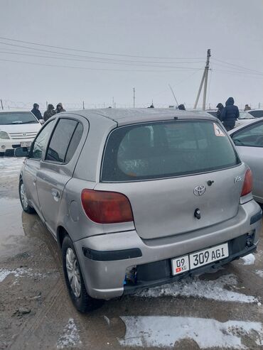 Toyota: Toyota Vitz: 2002 г., 1.3 л, Автомат, Бензин, Хэтчбэк — 5
