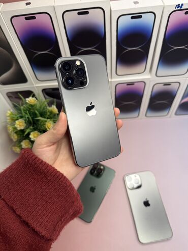 Apple iPhone: IPhone 13 Pro, Б/у, 256 ГБ, Серебристый, Зарядное устройство, Защитное стекло, Чехол, В рассрочку, 90 %