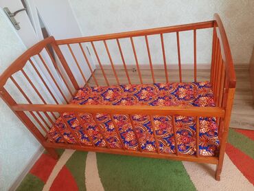 продать детскую кроватку: Манеж керебети, Колдонулган