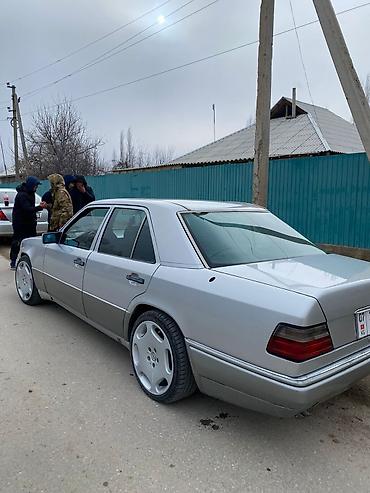 Mercedes-Benz: Mercedes-Benz W124: 1993 г., 3.2 л, Механика, Бензин, Седан — 8