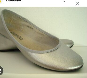 Personal Items: Ballet shoes, 41