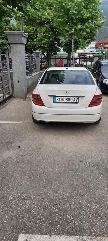 Mercedes-Benz C 200: 2.2 l. | 2010 έ. Λιμουζίνα