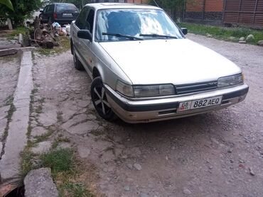 Mazda: Mazda 626: 1989 г., 2 л, Механика, Бензин, Седан