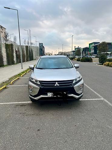 mini cross: Mitsubishi Eclipse Cross – gümüş rəngli kompakt krossover. Texniki və — 5