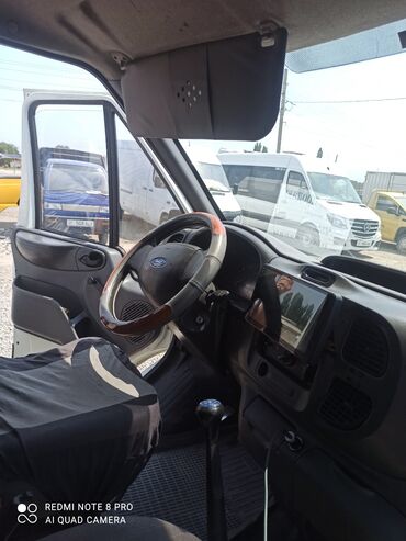 срочно продаю в связи с переездом: Ford Transit: 2002 г., Механика, Дизель, Van