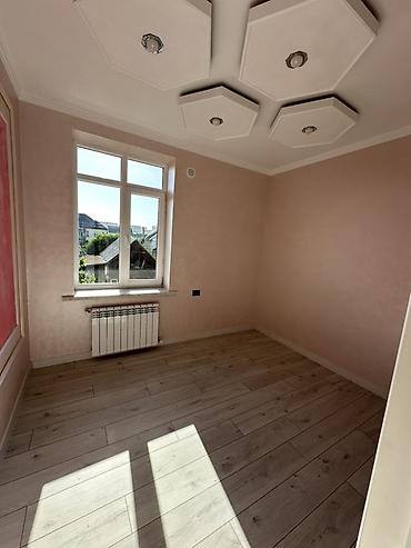 Продажа коттеджей и домов: 5 и более комнат, 250 м², 4 соток, Бишкек, Рухий Мурас ж/м Агентство недвижимости at lalafo.kg — 20 Продажа коттеджей и домов: 5 и более комнат, 250 м², 4 соток, Бишкек, Рухий Мурас ж/м Агентство недвижимости — 20