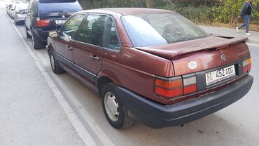 машина ферари: Volkswagen Passat: 1993 г., 1.8 л, Механика, Бензин, Седан